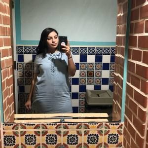 Meet your Posher, Briana